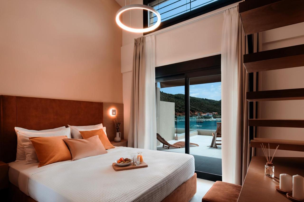 Chronos Hotel Pórto Koufó Eksteriør bilde